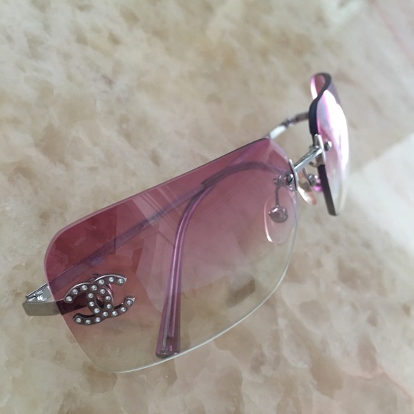❌SOLD❌ CHANEL pink rimless CC sunglasses 4017-D - Picture 3 of 8